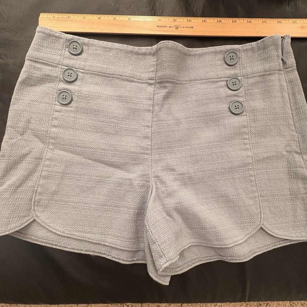 Loft Riviera Shorts Light Gray Double-Button Front size 10 - Picture 6 of 9